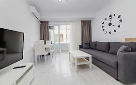 Calle Concordia 86, Two Bedroom Apartment, Up To 6 Guests, Near Del Cura Beach,Supermarket Mercadona And Central Bus Station
