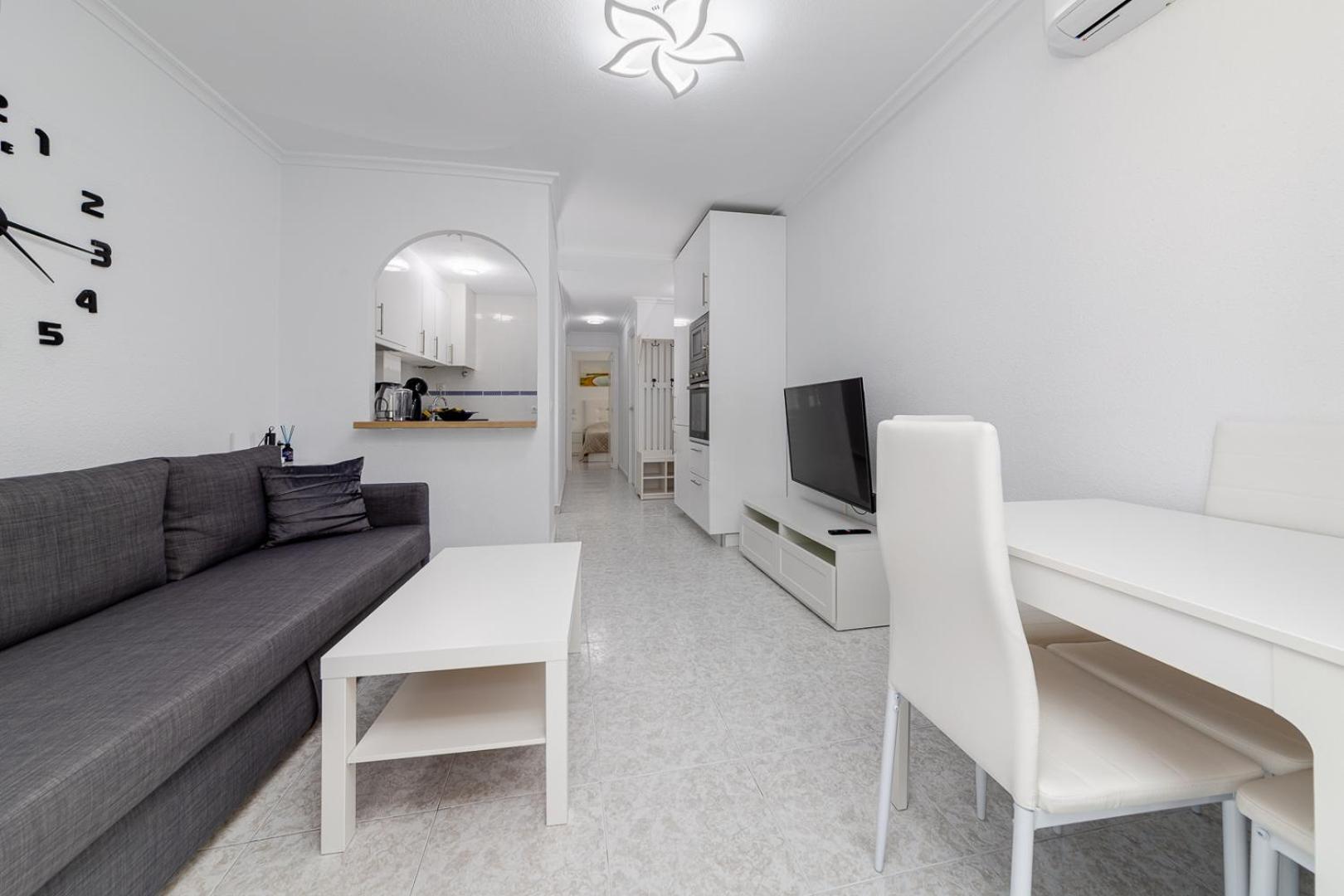 Calle Concordia 86, Two Bedroom Apartment, Up To 6 Guests, Near Del Cura Beach,Supermarket Mercadona And Central Bus Station Torrevieja Exterior foto